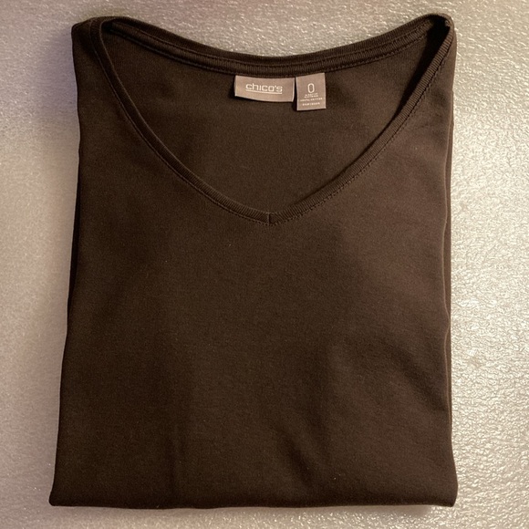 Chico’s Brown V-Neck Short Cap Sleeve Stretch T-Shirt - Chico’s Size 0 - Picture 3 of 15